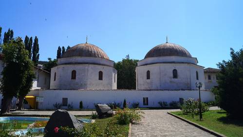 Мавзолеи (дюрбе) ханов в Бахчисарайском дворце