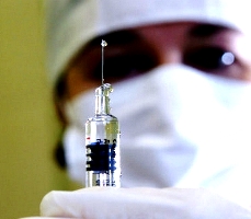 Российским школьникам будут ставить прививки от ВИЧ. Осталось только создать вакцину