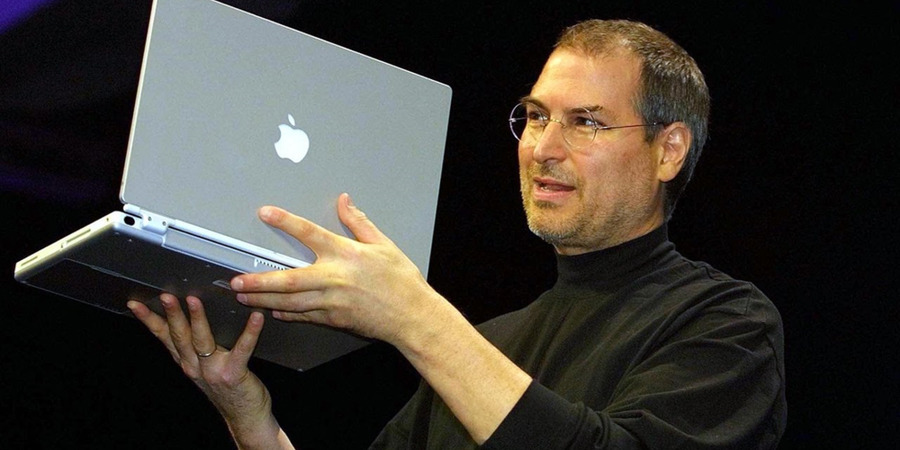 Стив Джобс представляет Макбук