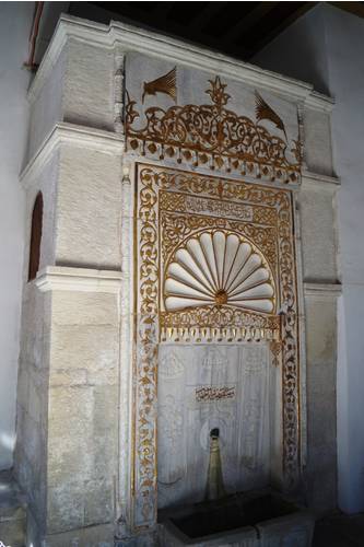 Золотой фортан ханского дворца в Бахчисарае