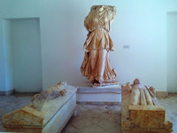 Каменные саркофаги. Музей Карфагена